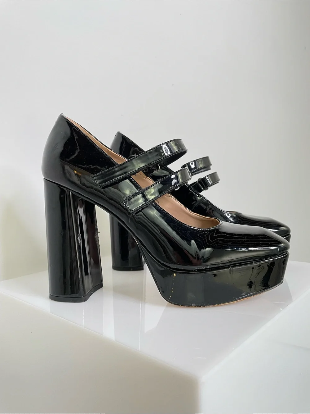 Mix No. 6 black patent